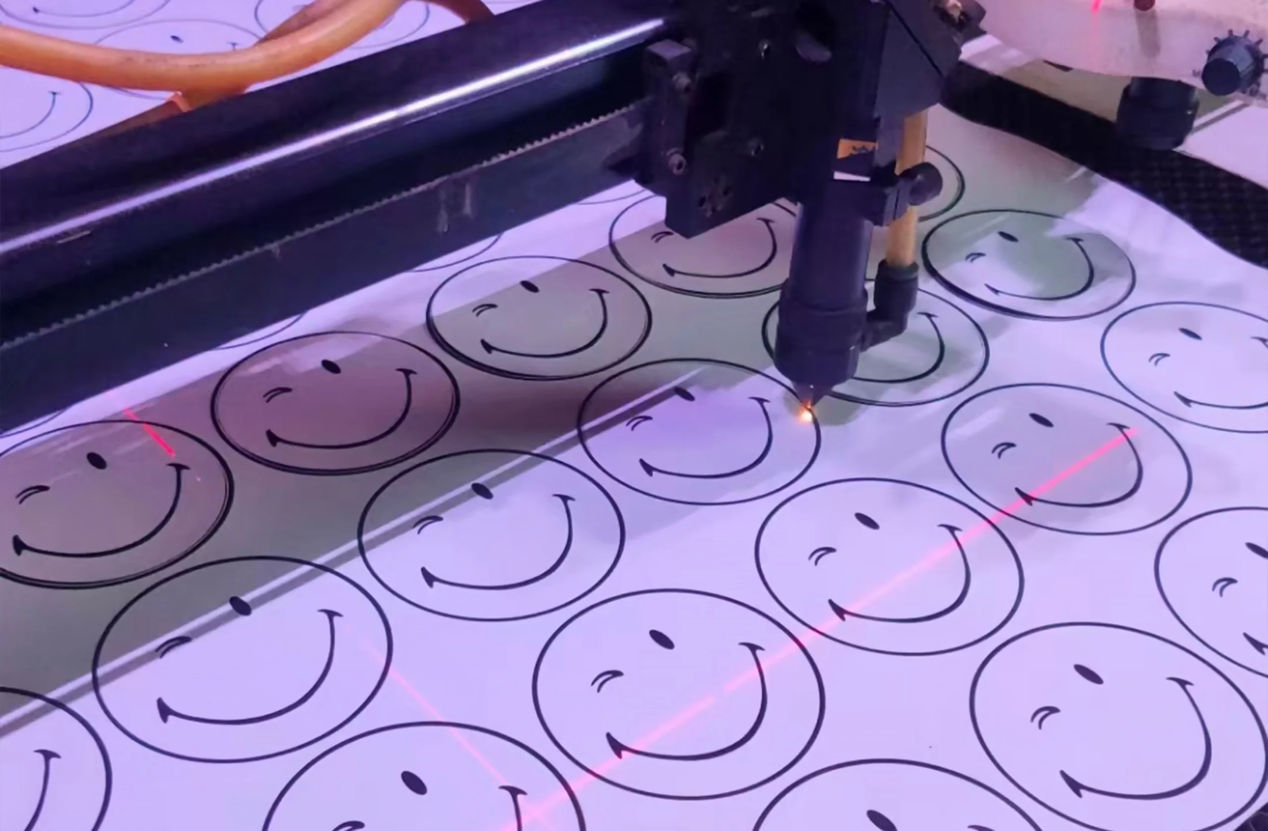 Cutting the fabric for OEM bag manufacturing