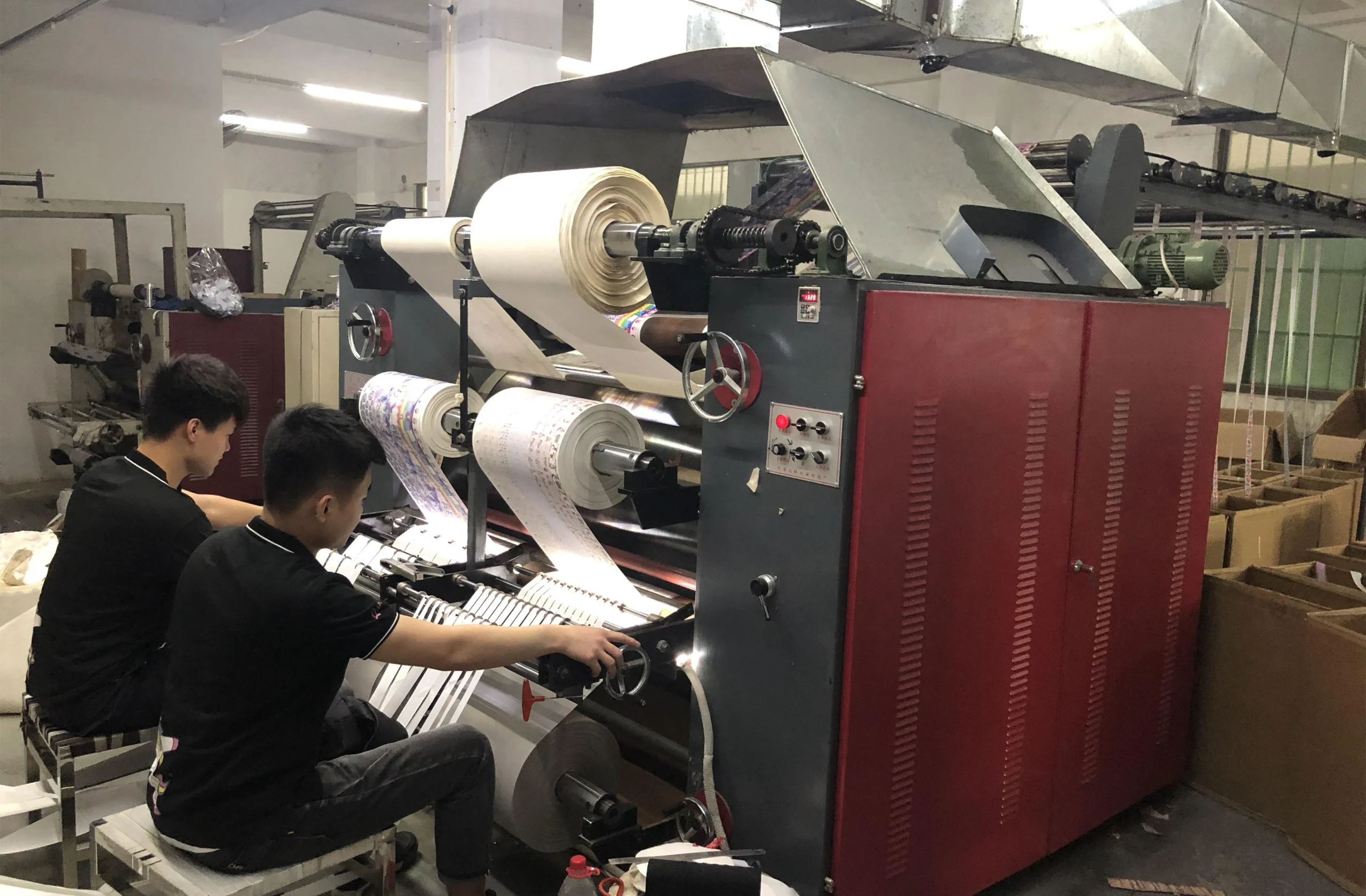 Heat transfer printing for custom bag decoration